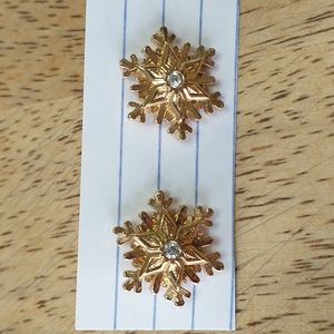 Nice Vintage Snowflake Earrings Costume Jewelry